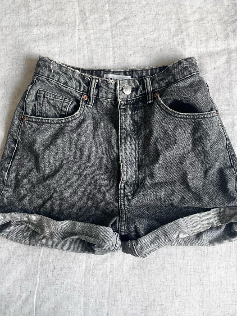 Zara Women’s High-Rise Black Denim Roll-Cuff Shorts